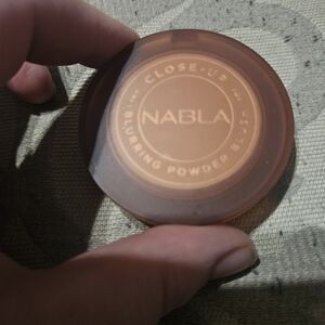 Nabla Blurring Powder Blush - Soft Peach